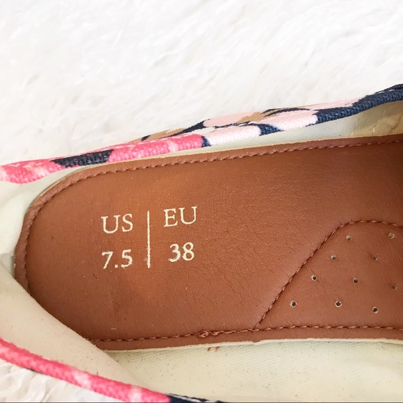 Boutique Beagle Print Blue Slip On Loafers Sz 7.5 - Picture 8 of 8